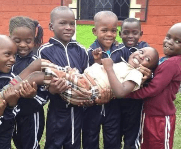 Avamere CNA Opens School in Kenya